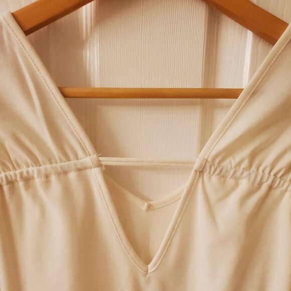 Cooper & Ella - Ruched Shoulder Solid Top in White/Ivory Size: M (6-8) - Picture 7 of 9